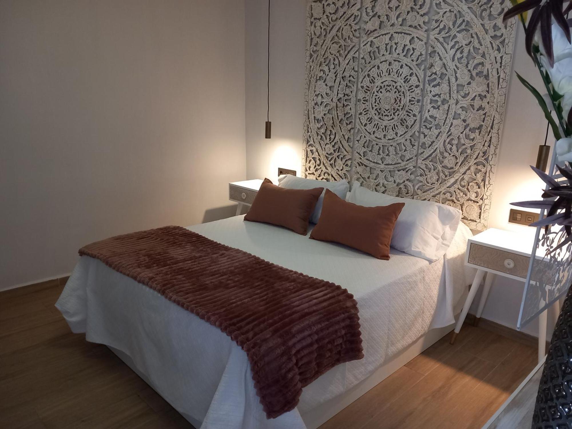 Apartamentos De La Haya & Suite Con Jacuzzi, Junto Al Teatro Romano 梅里达 外观 照片