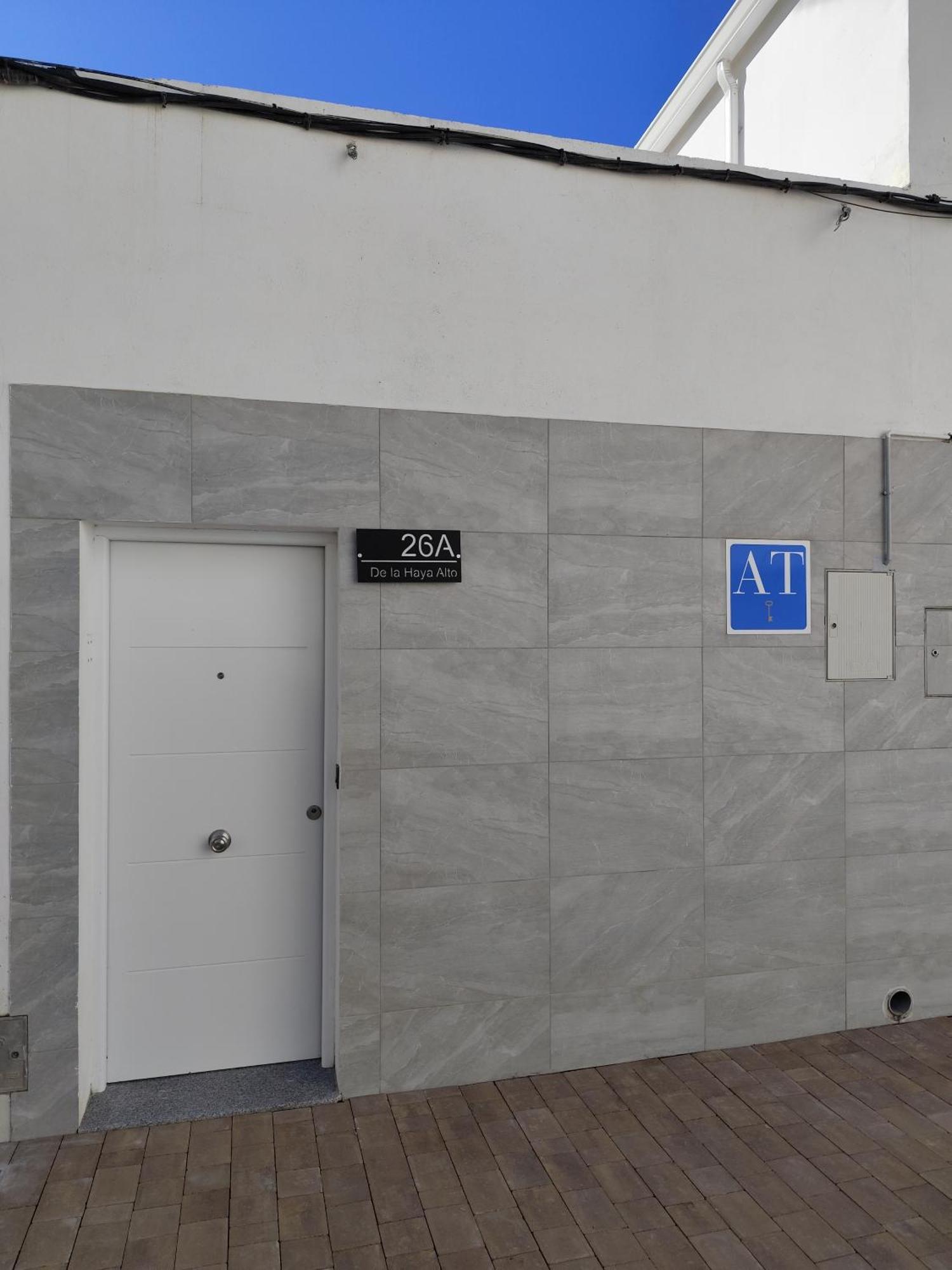 Apartamentos De La Haya & Suite Con Jacuzzi, Junto Al Teatro Romano 梅里达 外观 照片